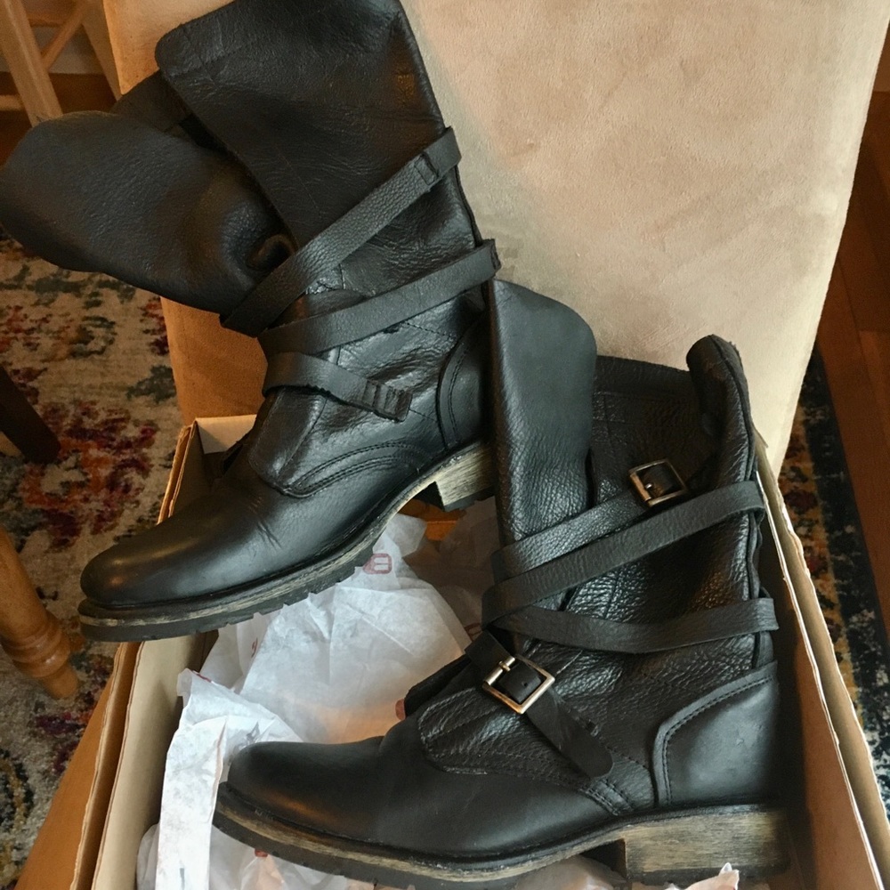 NIB Steve Madden Banddit black moto boot 8.5